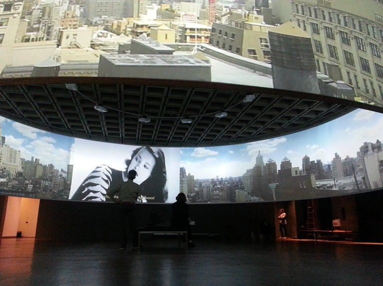 projector curved screen software